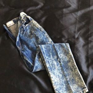 Vintage, high waisted, acid wash jeans